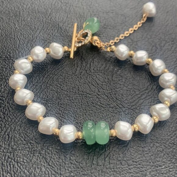 Mason & Madison Faux Pearl Adjustable Bracelet with Faux Jade Charm, Gift Ready - Picture 4 of 11